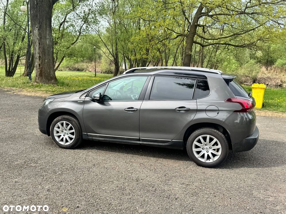 Peugeot 2008 1.6 BlueHDi Style - 4