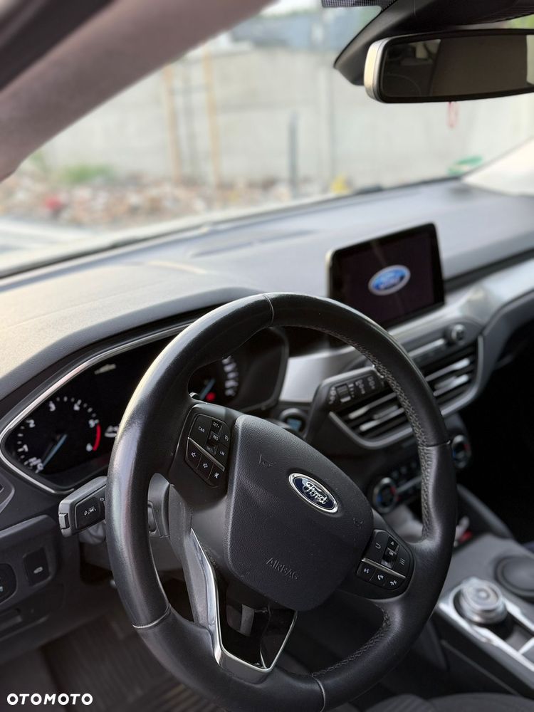 Ford Focus 1.5 EcoBlue Start-Stopp-System TITANIUM - 10