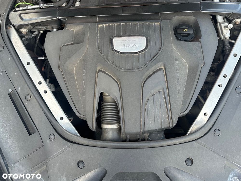 Porsche Panamera 4 - 15