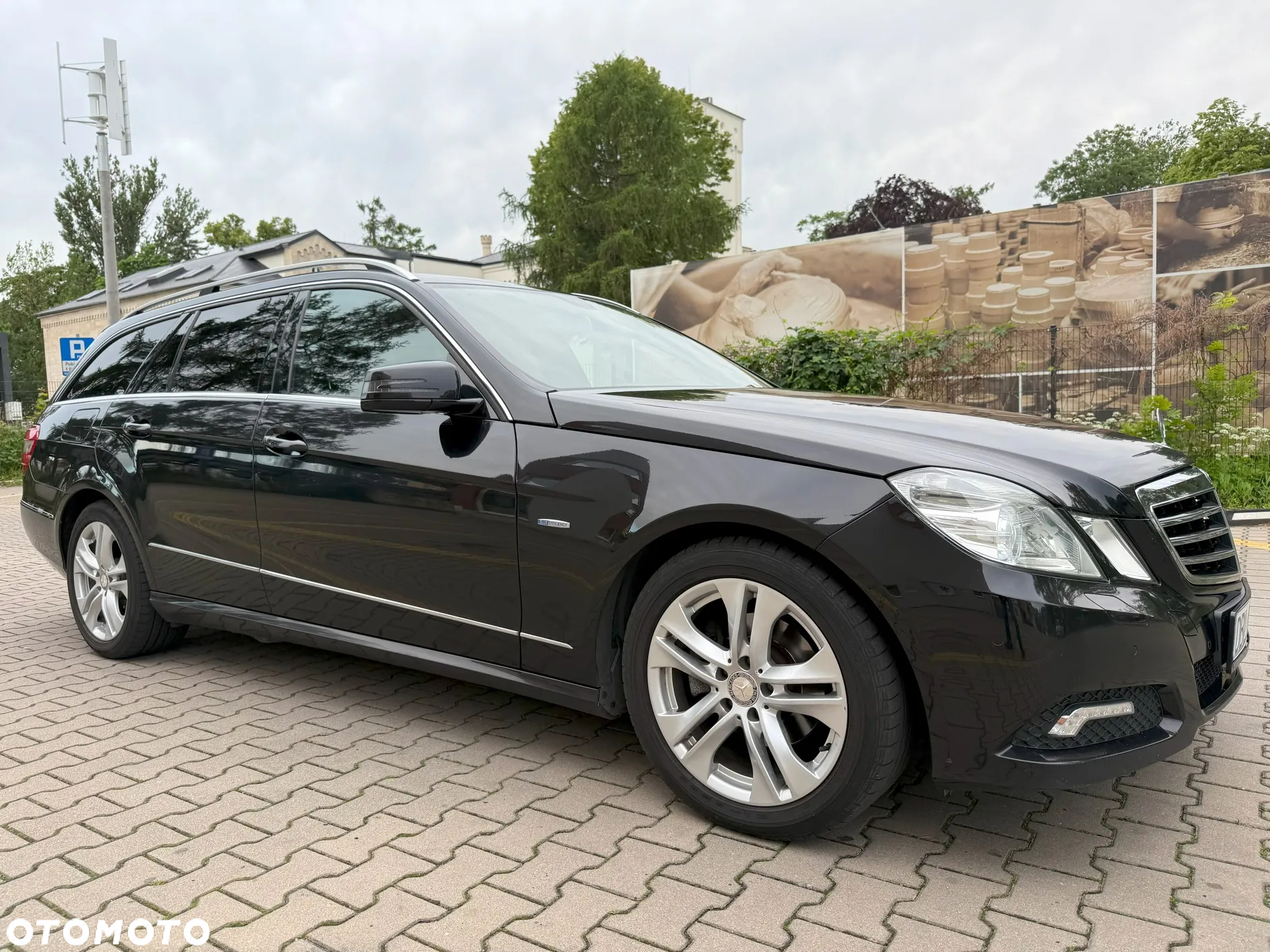 Mercedes-Benz Klasa E 220 T CDI DPF BlueEFFICIENCY Automatik Avantgarde - 8