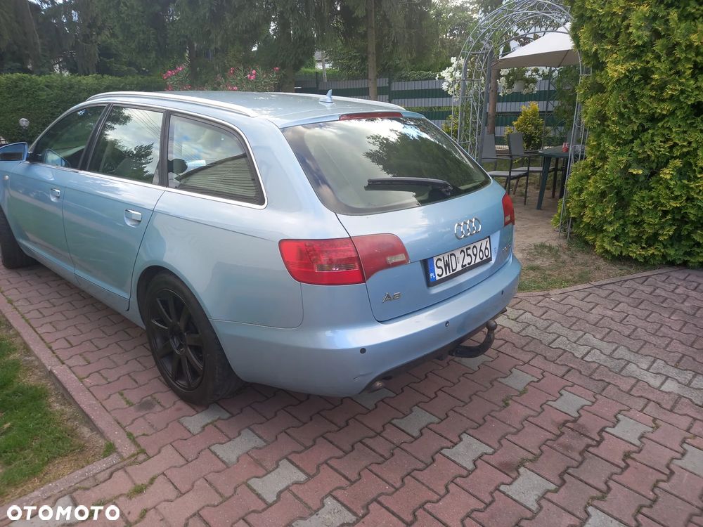 Audi A6 Avant - 14