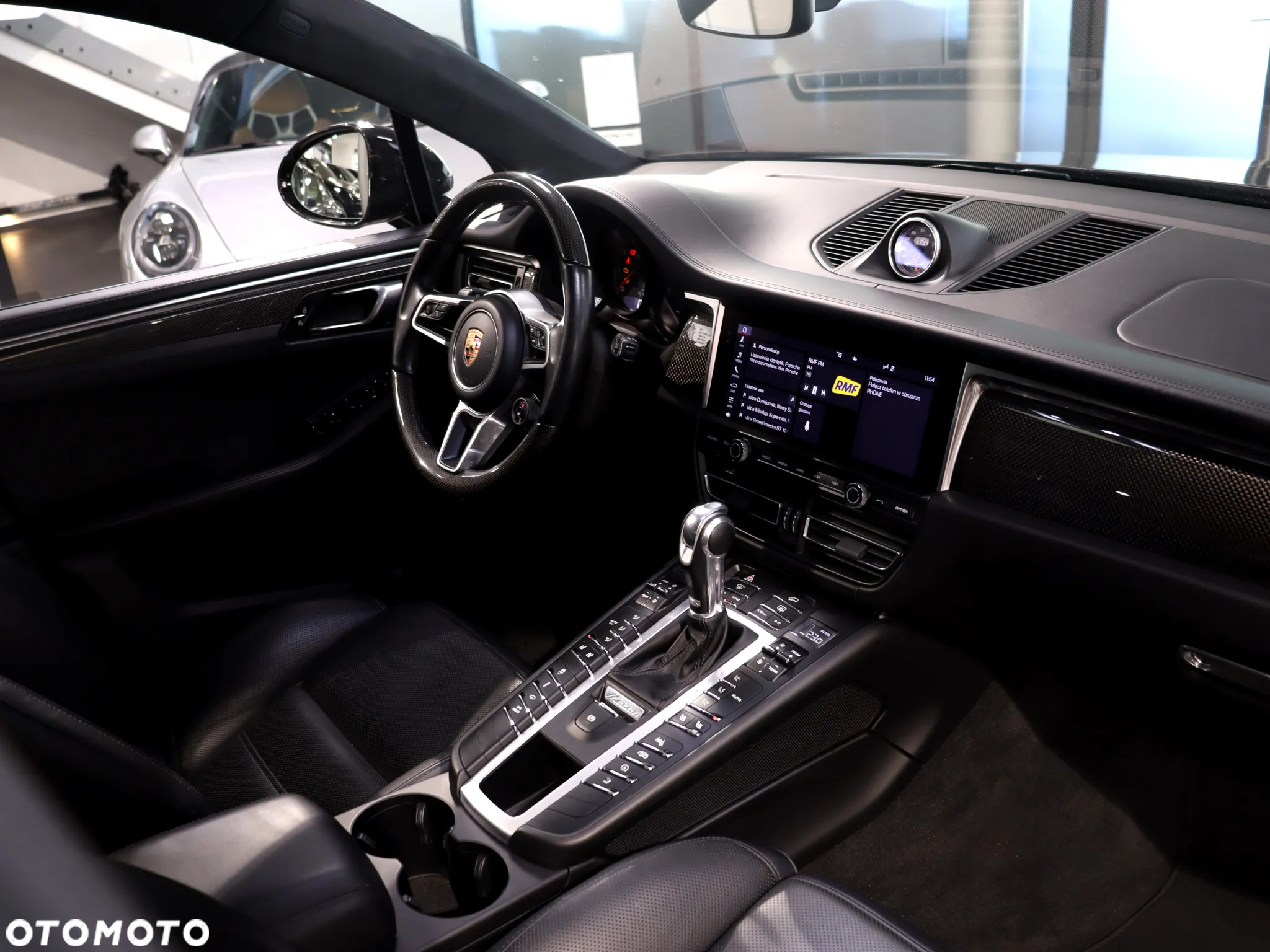 Porsche Macan Turbo - 17