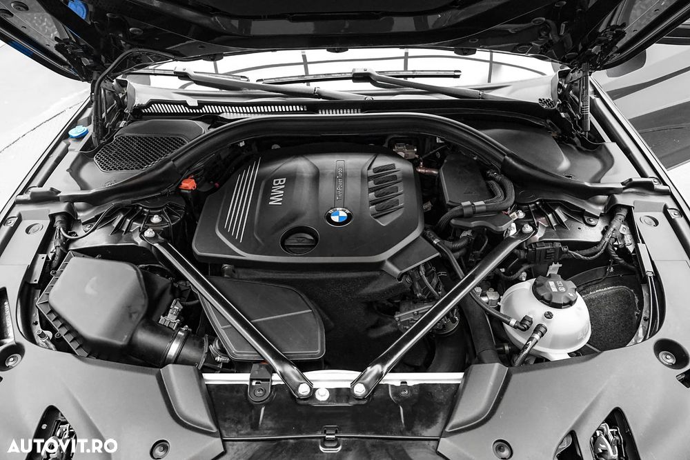 BMW Seria 5 520d - 29