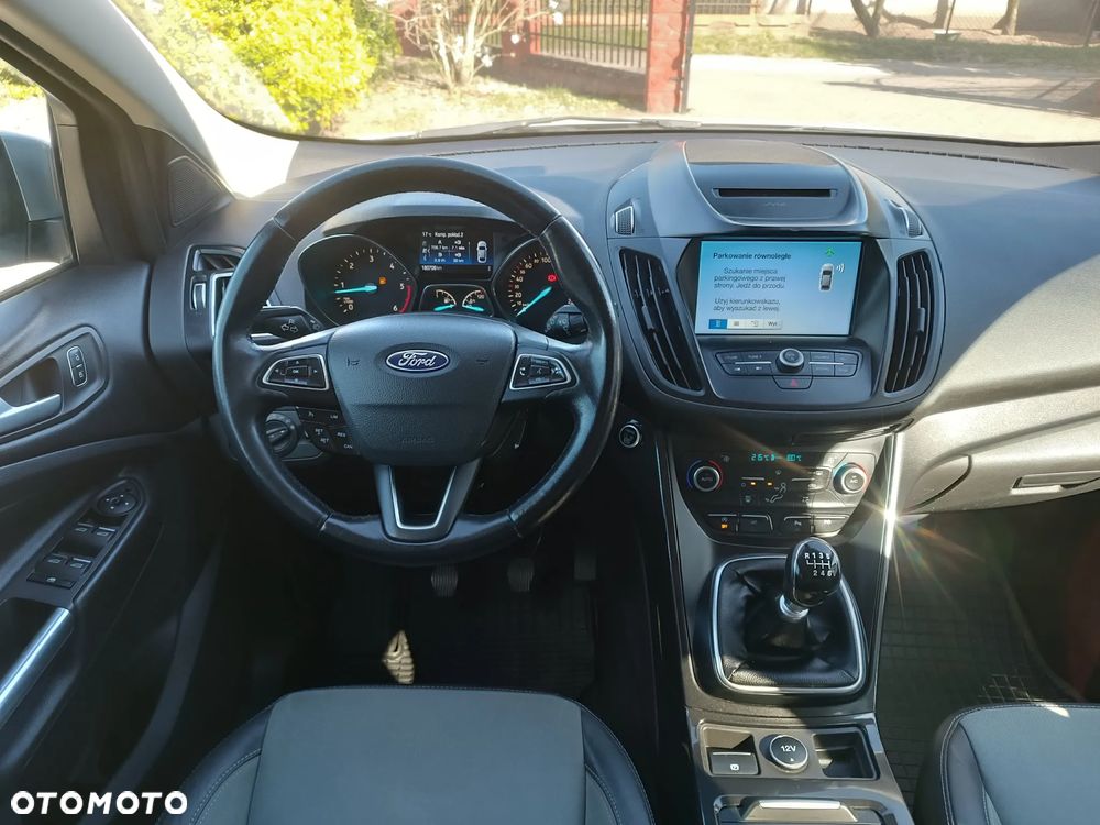 Ford Kuga 2.0 TDCi 4x2 Titanium - 11