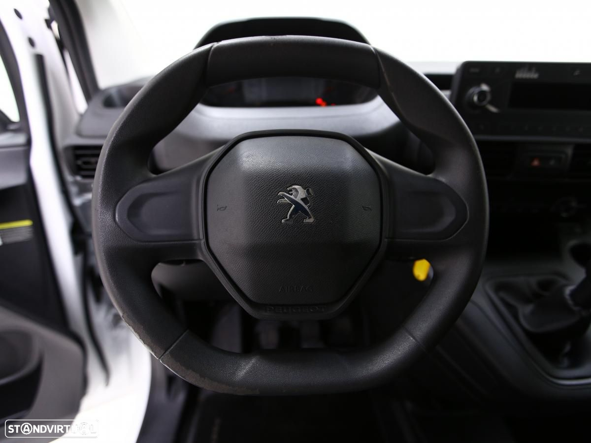 Peugeot Partner 1.5 BLUEHDI  LONG PRO 3 LUGARES C/IVA - 18