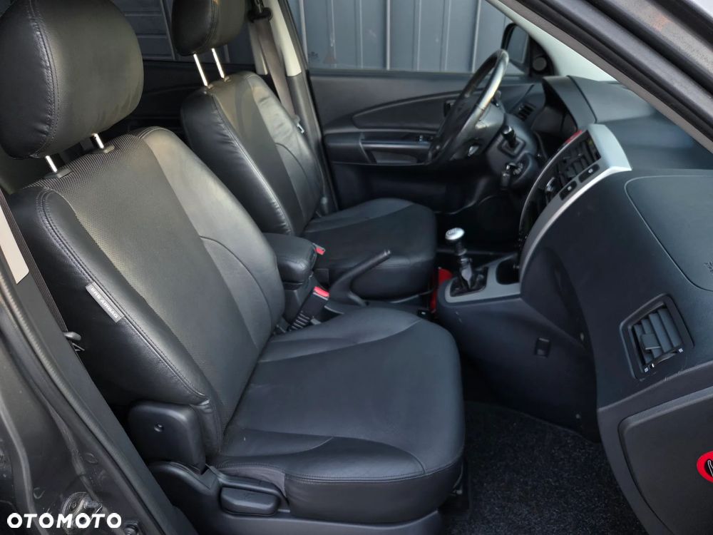 Hyundai Tucson 2.0 CRDi Premium - 11