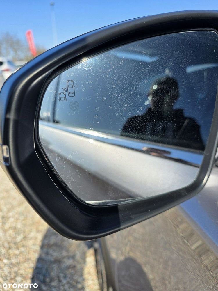 DS Automobiles DS 7 Crossback - 17