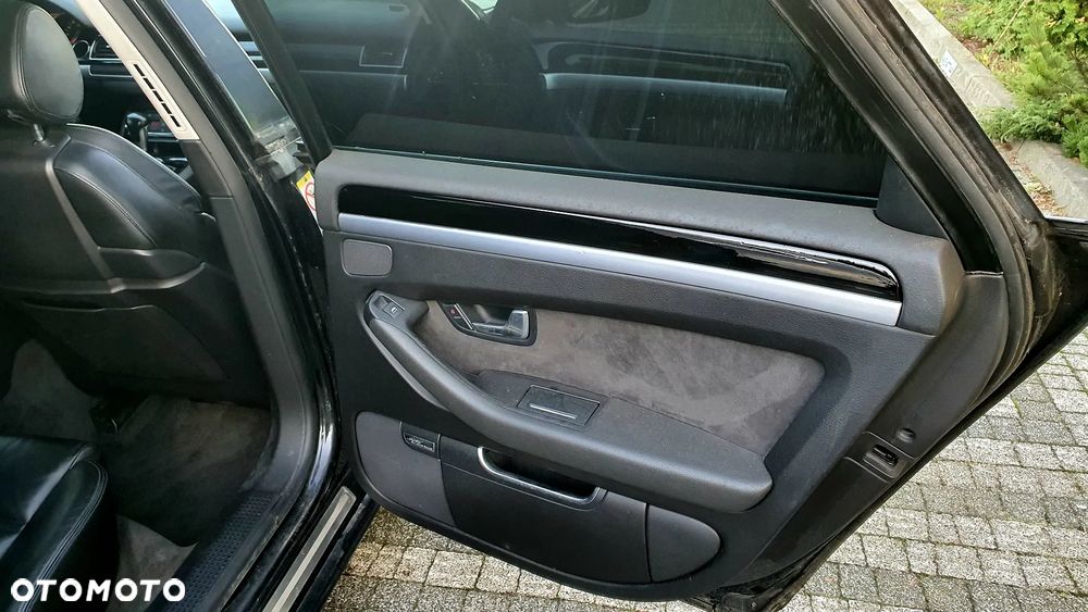 Audi A8 4.2 TDI Quattro - 10
