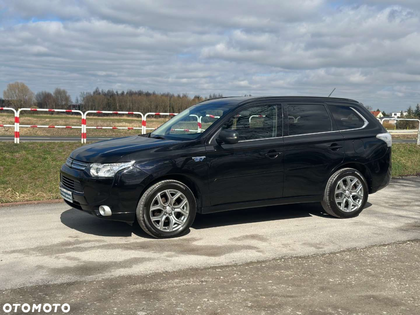 Mitsubishi Outlander - 6