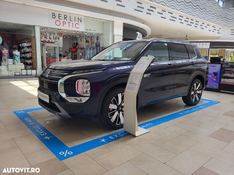 Mitsubishi Outlander - 13