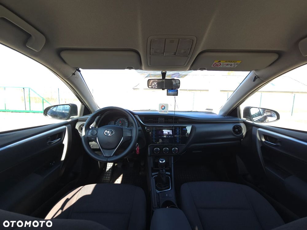 Toyota Corolla 1.6 Active EU6 - 30