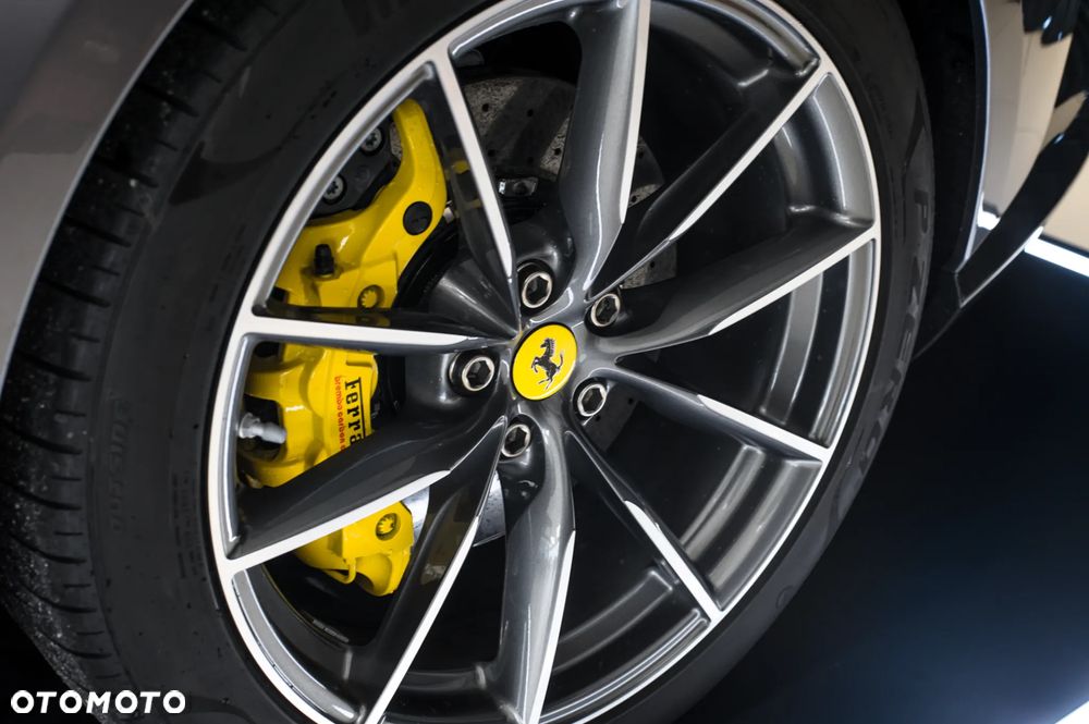 Ferrari 812 GTS - 12