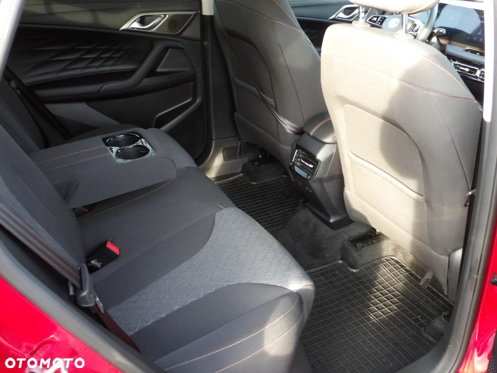 MG HS 1.5 T-GDI Excite DCT - 14