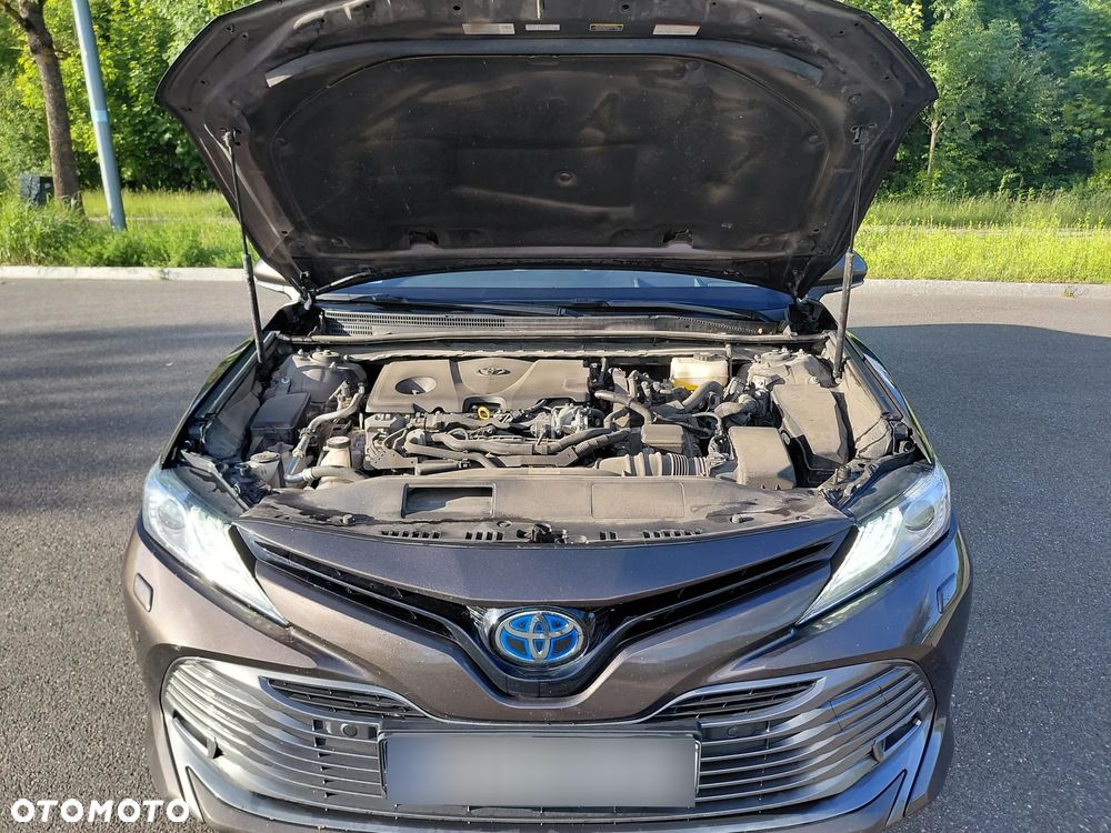 Toyota Camry 2.5 Hybrid Executive CVT - 8