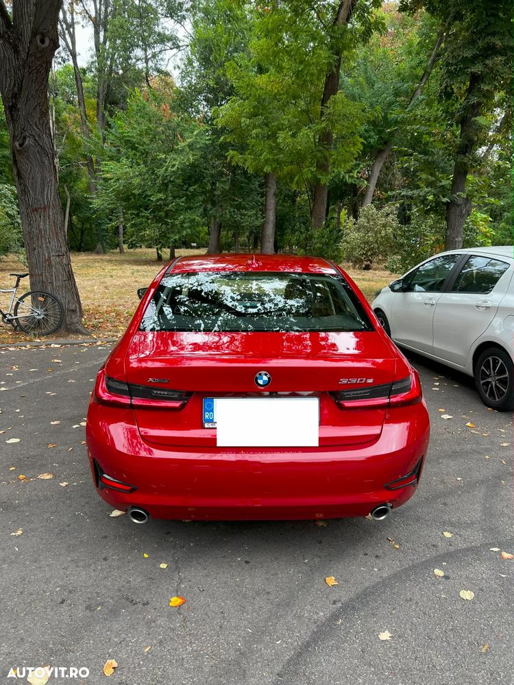 BMW Seria 3 330e xDrive Aut. - 4