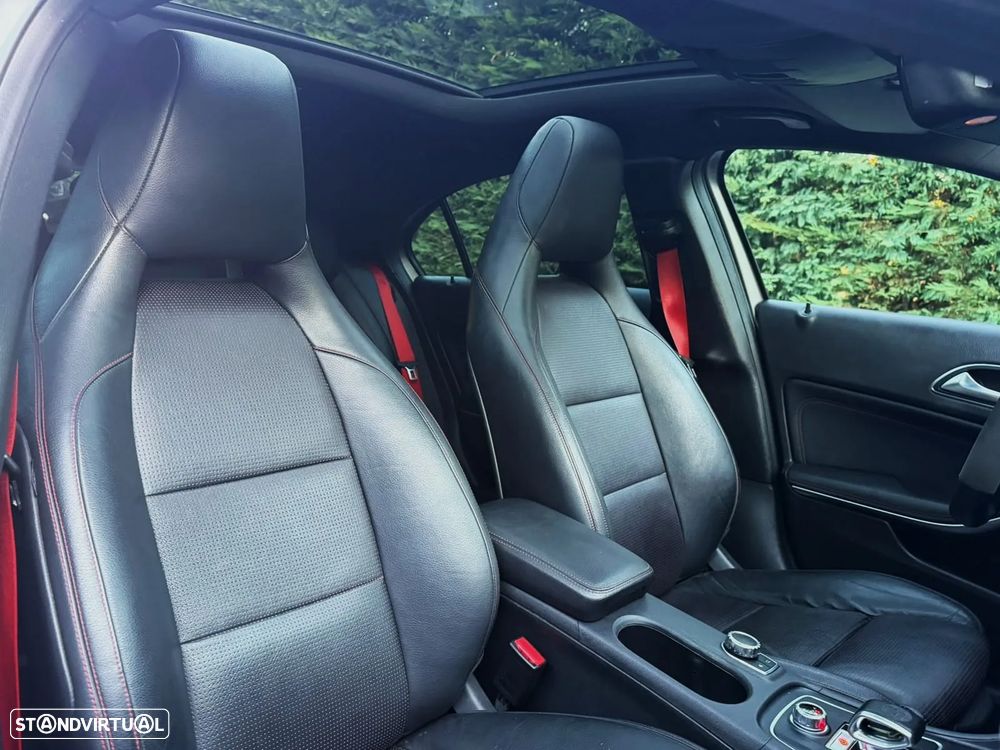 Mercedes-Benz A 45 AMG 4-Matic - 16