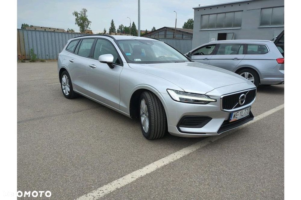 Volvo V60 D3 Momentum - 4