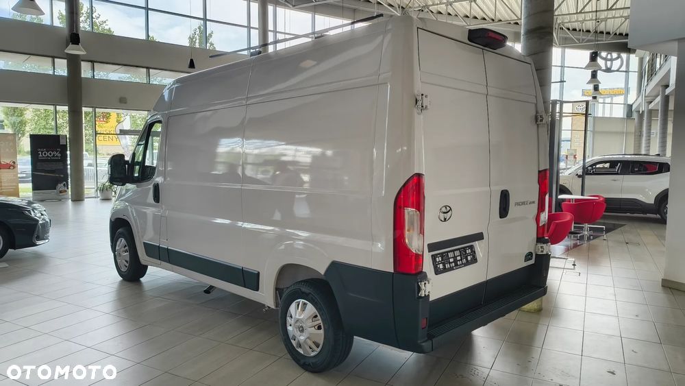 Toyota Proace MAX - 8