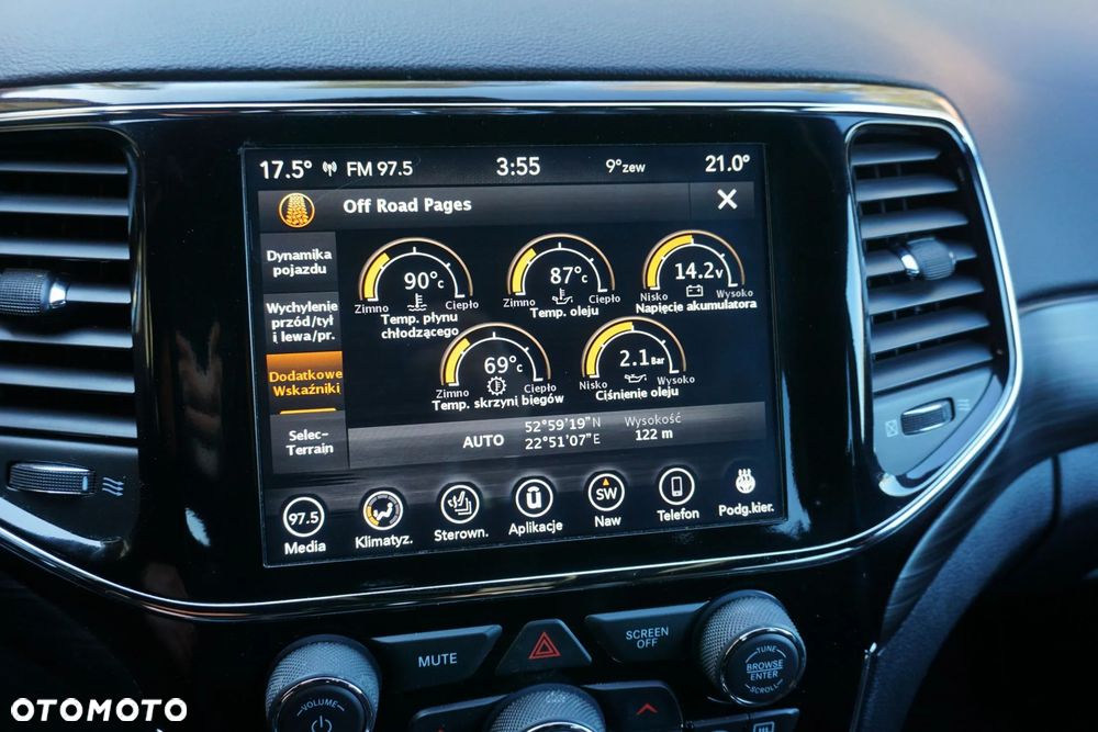 Jeep Grand Cherokee - 24