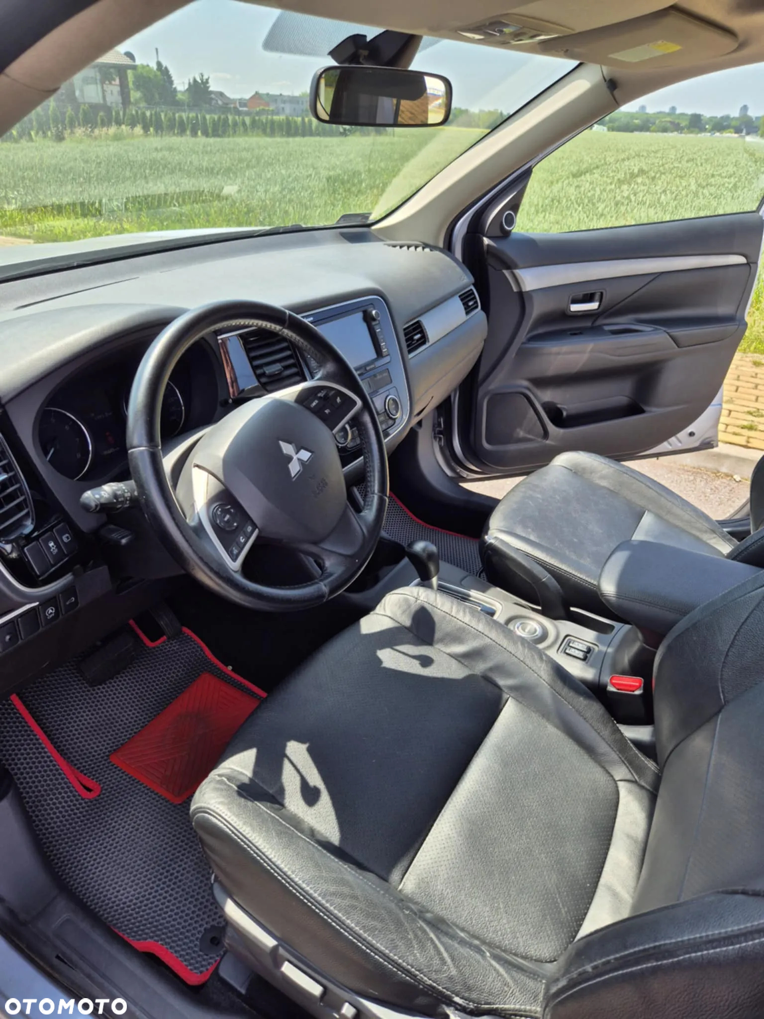 Mitsubishi Outlander - 9