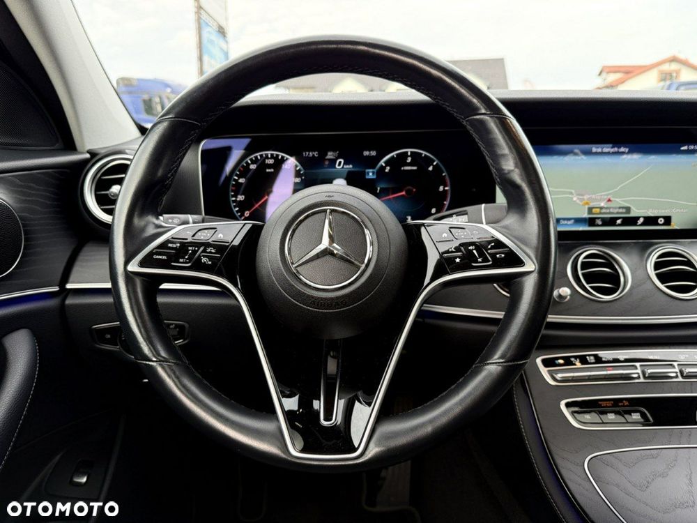 Mercedes-Benz Klasa E 400 d 4Matic 9G-TRONIC AMG Line - 25
