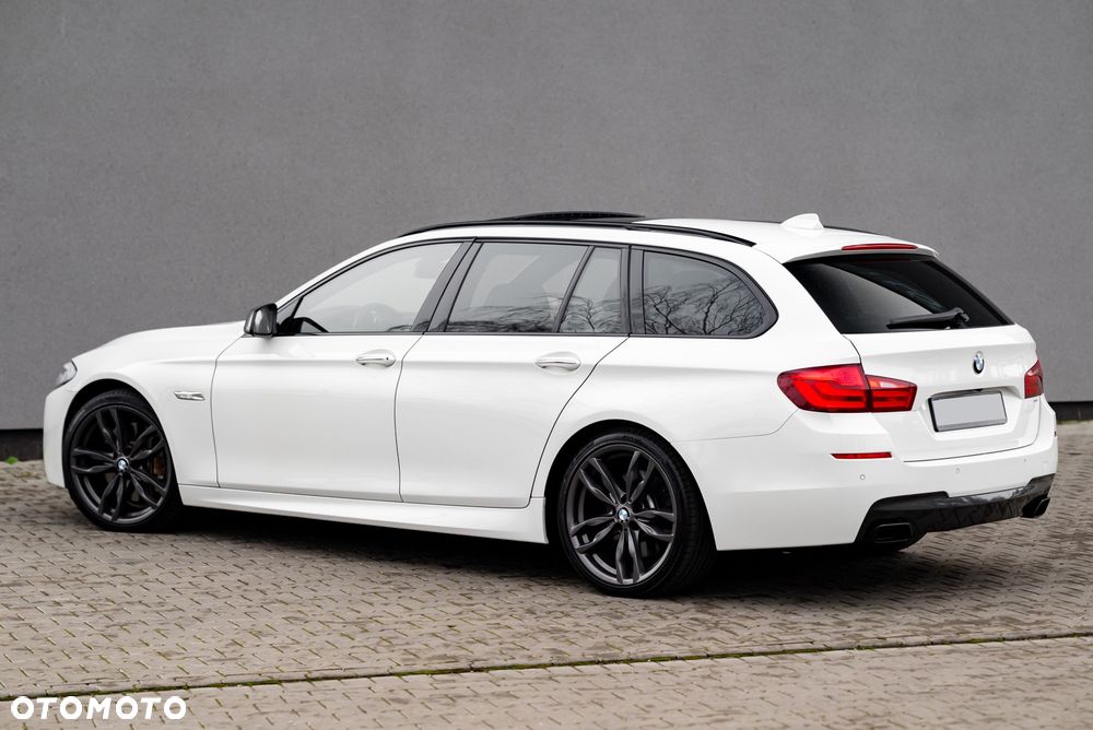 BMW Seria 5 M550d xDrive - 16
