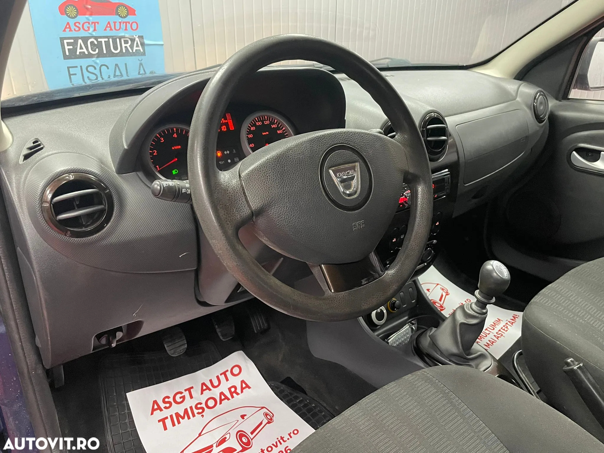 Dacia Duster 1.6 4x4 - 9