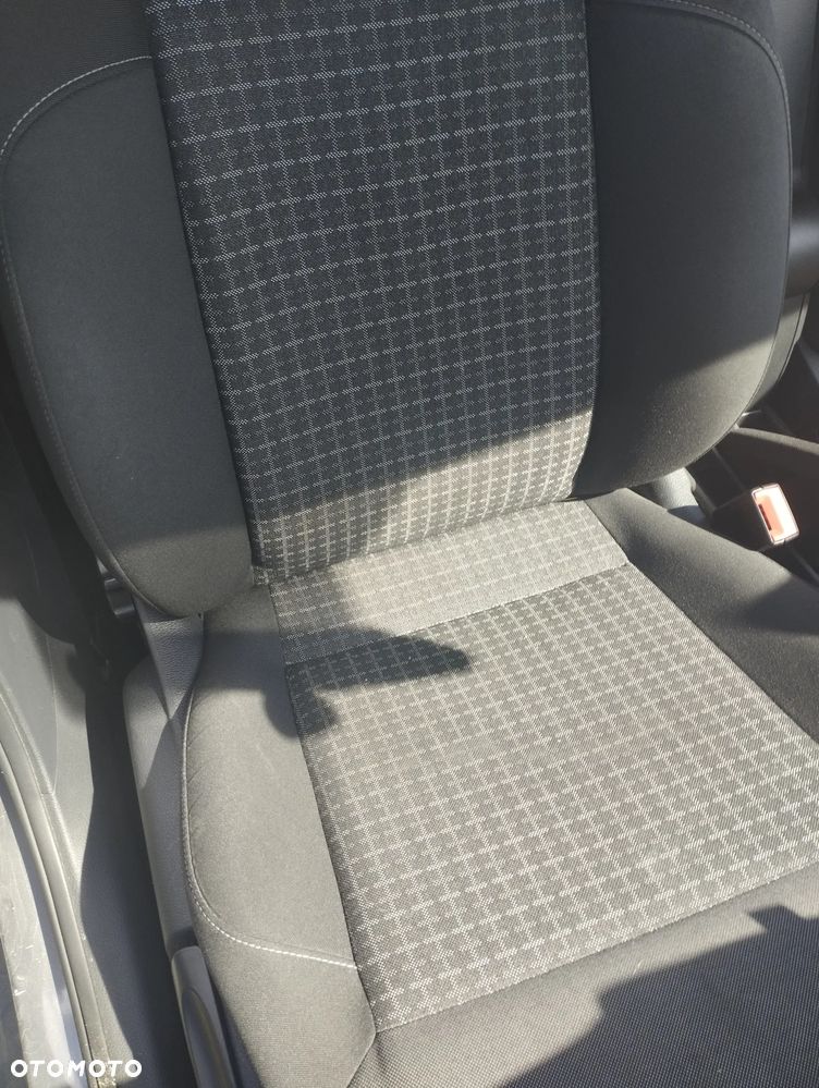Volkswagen Polo - 8