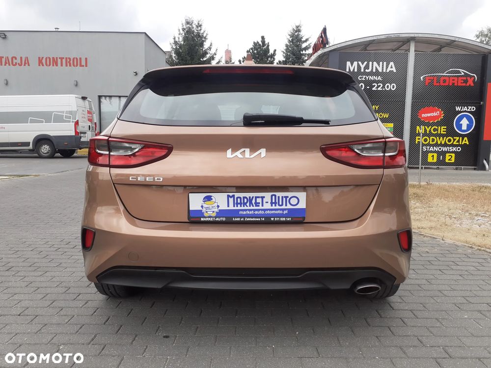 Kia Ceed - 4