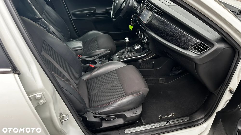 Alfa Romeo Giulietta 1.4 TB MultiAir Distinctive - 12