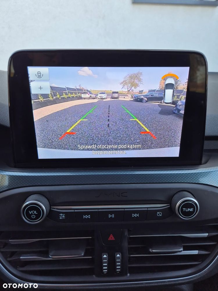 Ford Focus 2.0 EcoBlue Active - 17