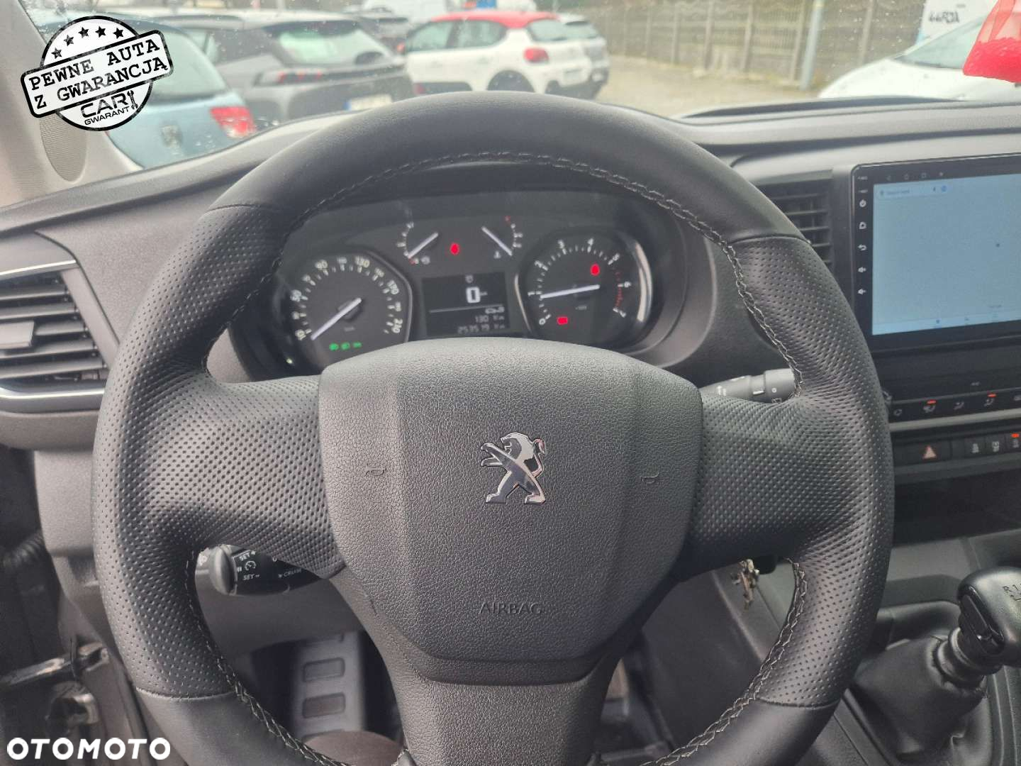 Peugeot Traveller - 14