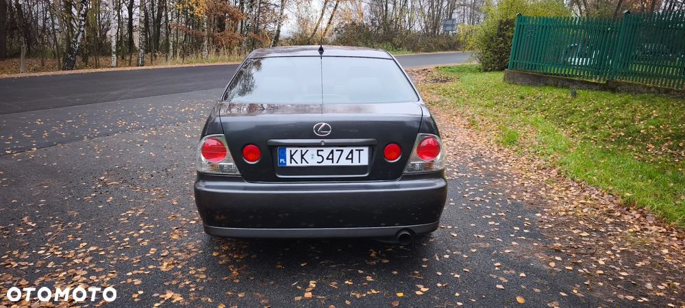Lexus IS 200 Prestige - 4