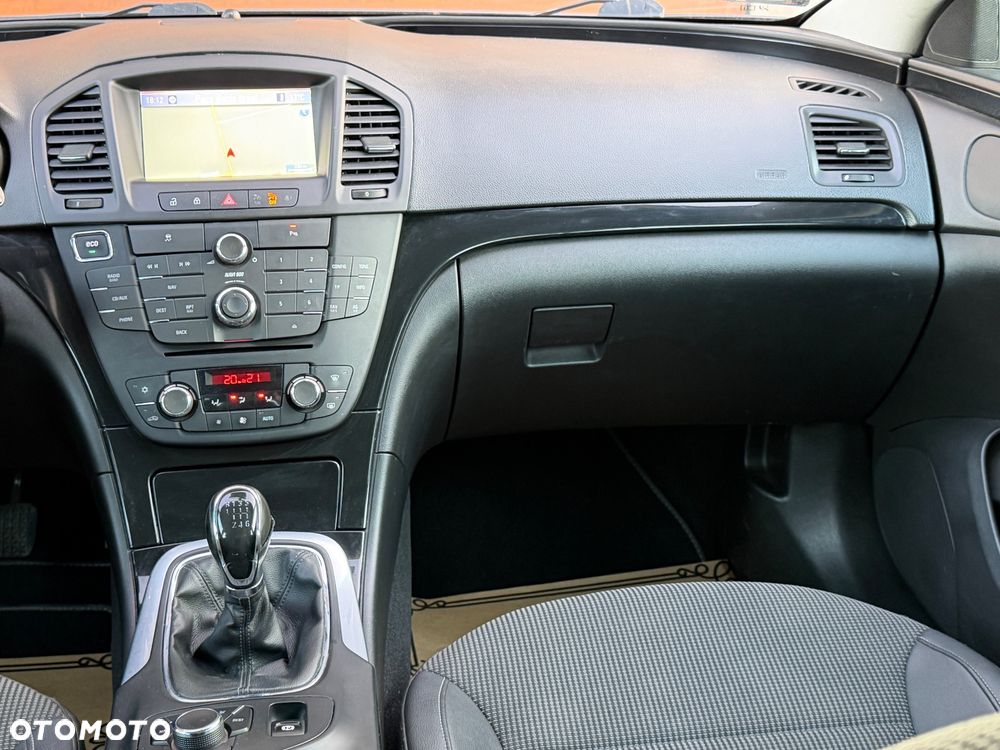Opel Insignia - 8