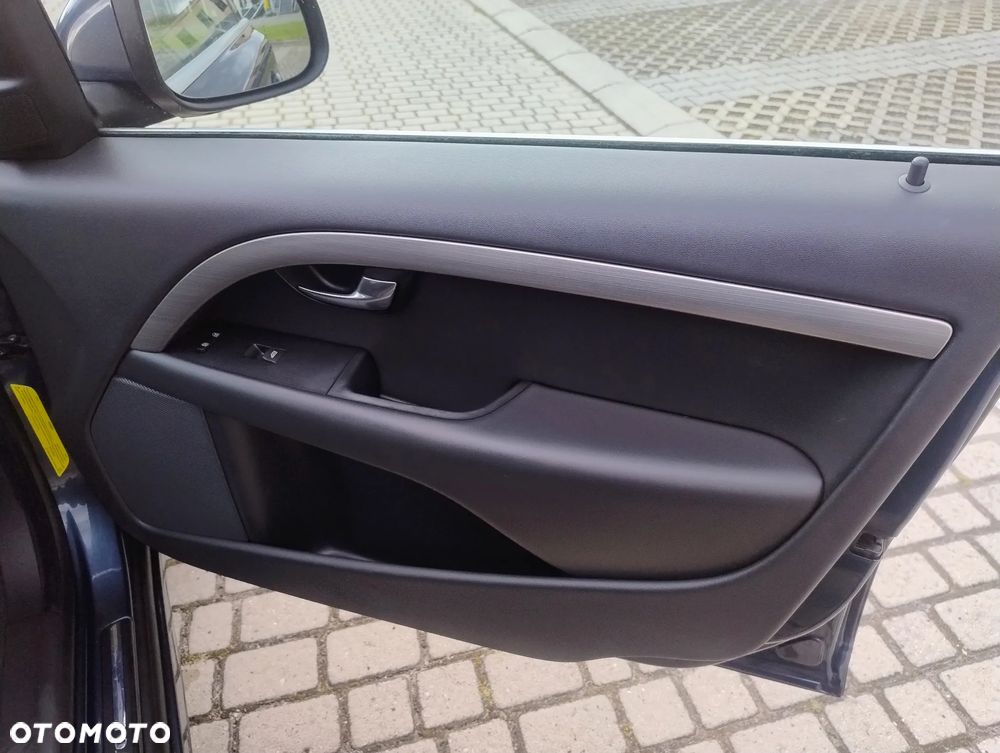 Volvo S80 2.5T Kinetic - 17