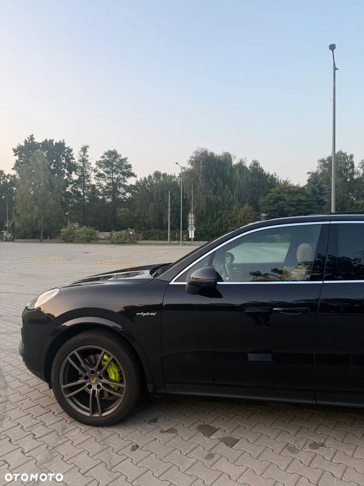 Porsche Cayenne - 6