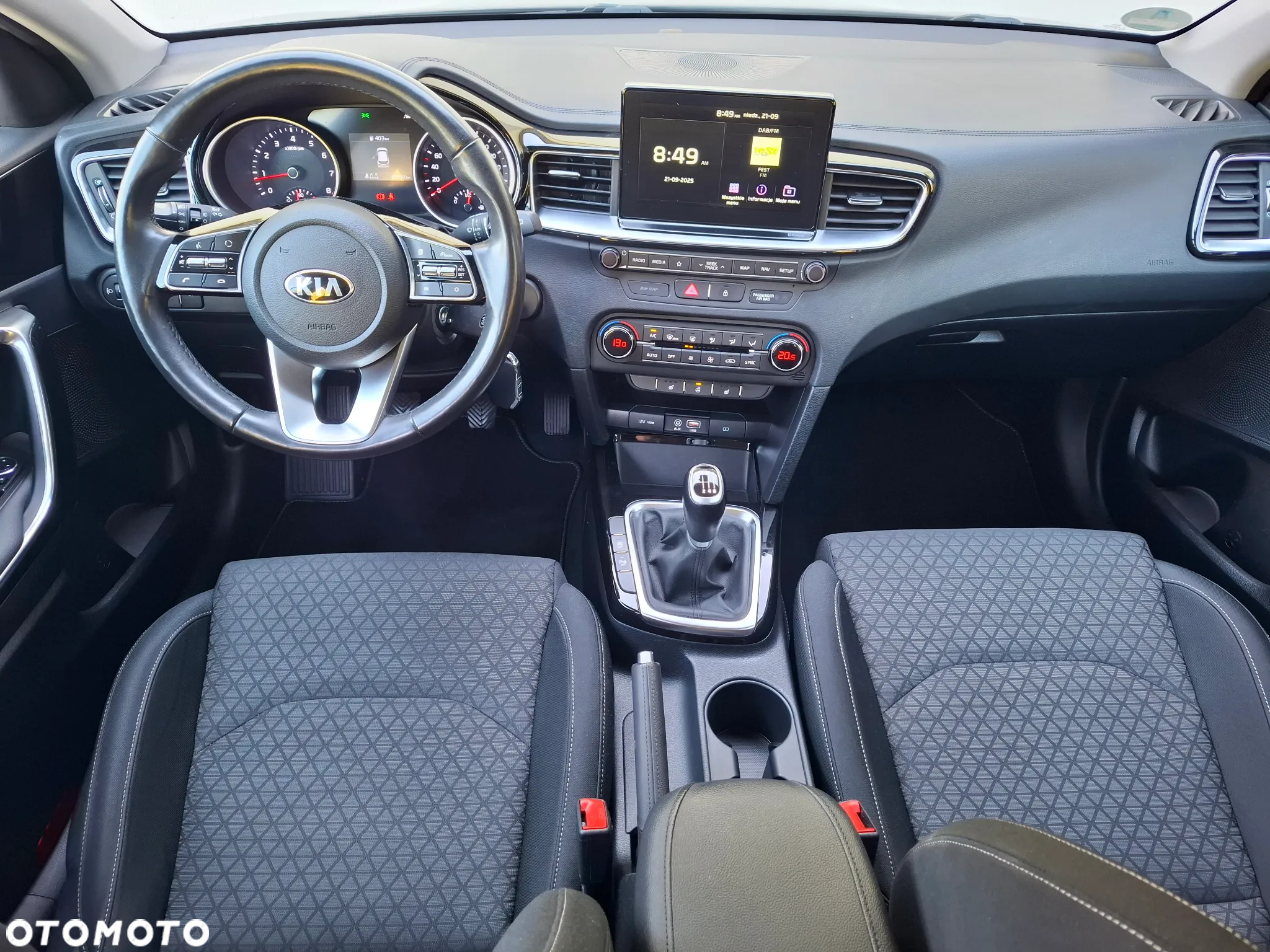 Kia Ceed 1.4 T-GDI OPF Vision - 31