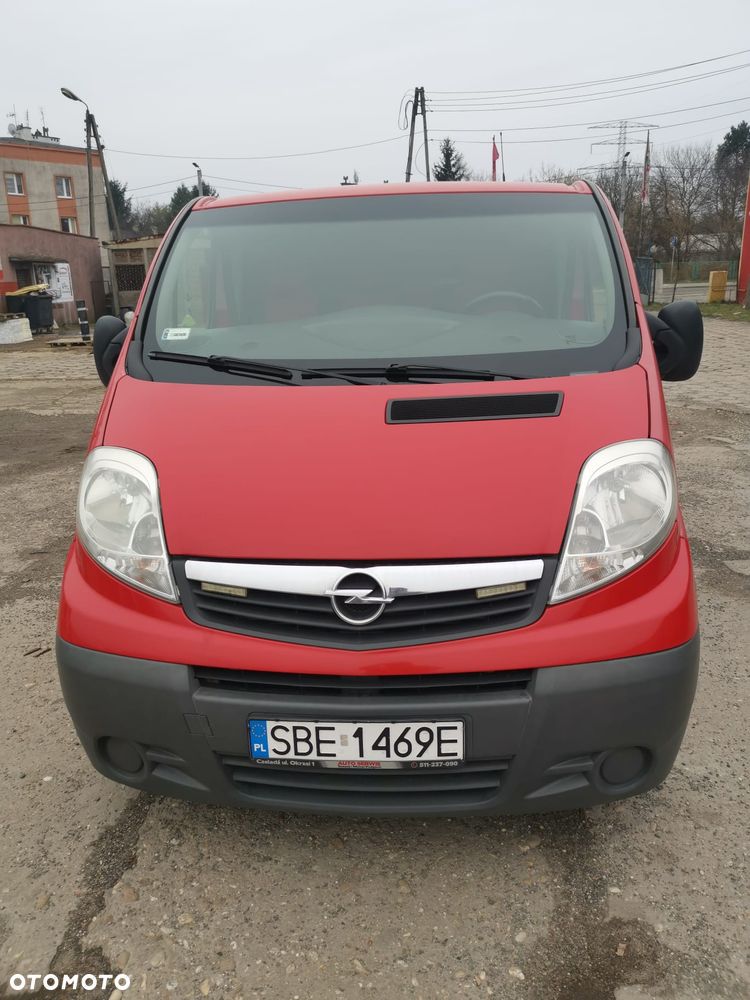 Opel Vivaro - 1