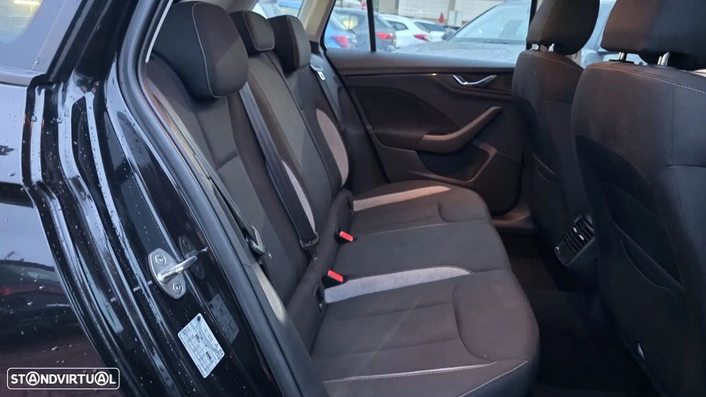 Skoda Kamiq 1.0 TSI Style DSG - 33