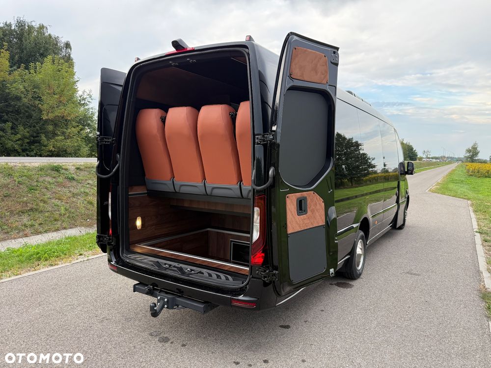 Mercedes-Benz Sprinter 519 - 25