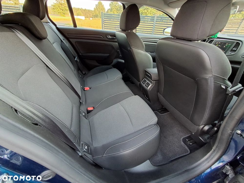 Renault Megane ENERGY TCe 100 LIFE - 23