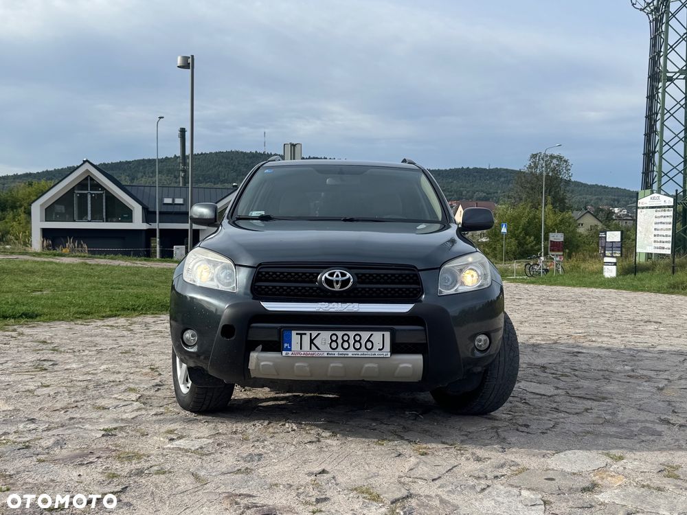 Toyota RAV4 - 5