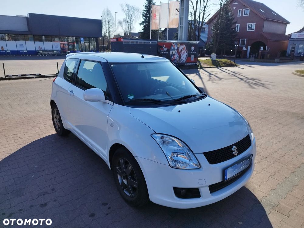Suzuki Swift 1.3 GC - 25
