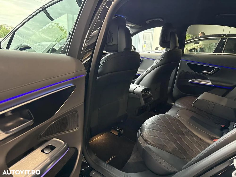 Mercedes-Benz E 300 4MATIC Aut. - 15