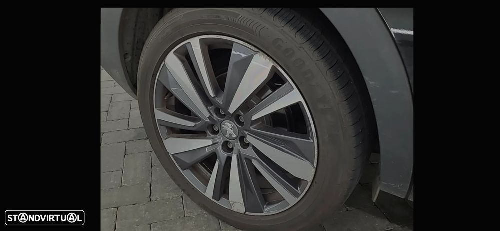 Peugeot 5008 1.2 PureTech GT Pack EAT8 - 8