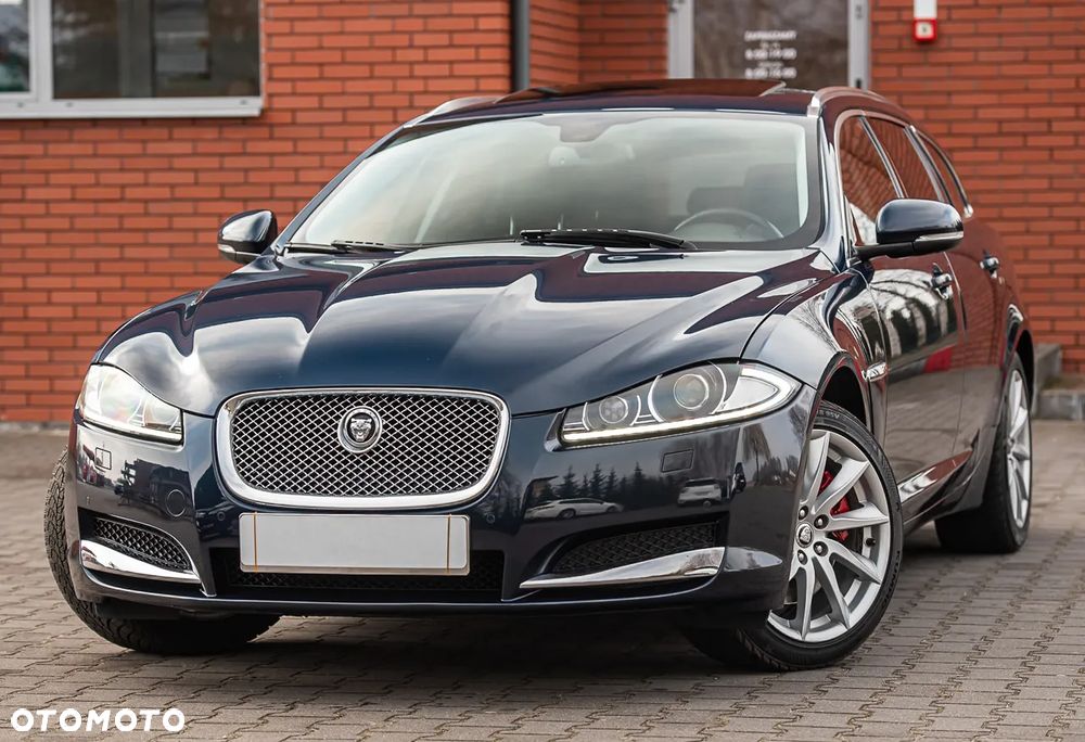 Jaguar XF 2.2 - 6