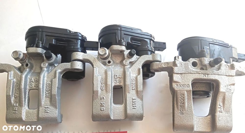 ZACISK HAMULCOWY VW PASSAT B5 B6 B7 B8 CC TIGUAN SHARAN ARTEON SEAT ALHAMBRA GOLF VII AUDI A6C6 C5 C7 A4 B8 A8 D3 D4,TT,Q3,Q5,A3,MAZDA CX5 CX7 CX9  BMW 5 F10 F11 VOLVO S60 V60 XC60 XC70 V70 HYUNDAI i40,i30,KONA TUCSON KIA SPORTAGE CEED, PROCEED OPTIMA LANCIA THESIS FORD MONDEO MK4,MK5,GALAXY S-MAX RENAULT SCENIC III MEGANE III ESPACE V TALISMAN SKODA Octavia III Superb III QUAD CF MOTO LIGIER X Too NOVA MICROCAR MC1 MC2 Cargo,IVECO Seat Leon III - 10