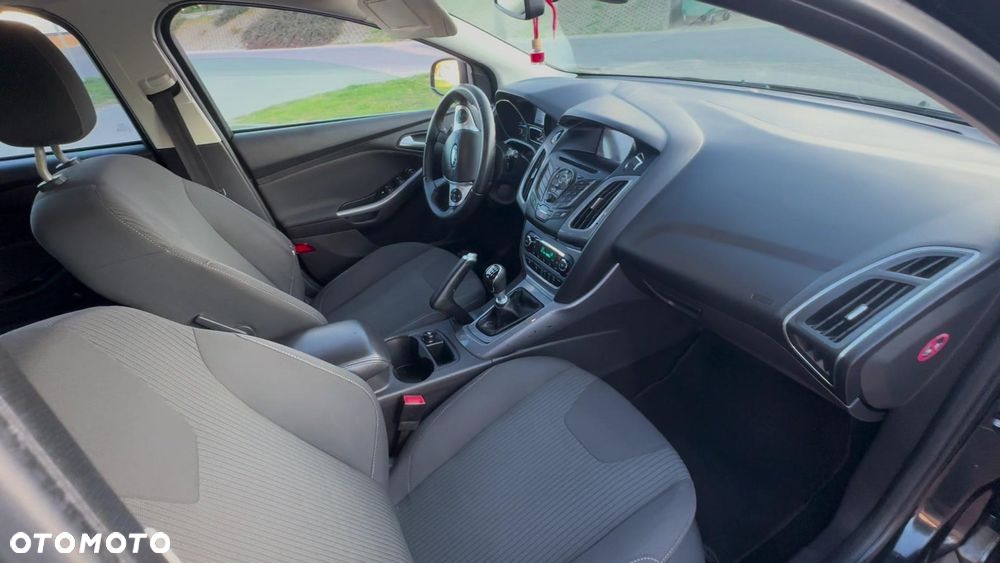 Ford Focus - 10