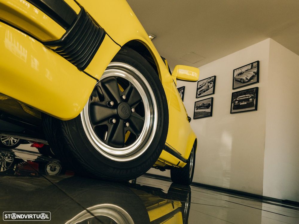 Porsche 911 Série G 3.0 Carrera Targa - 14