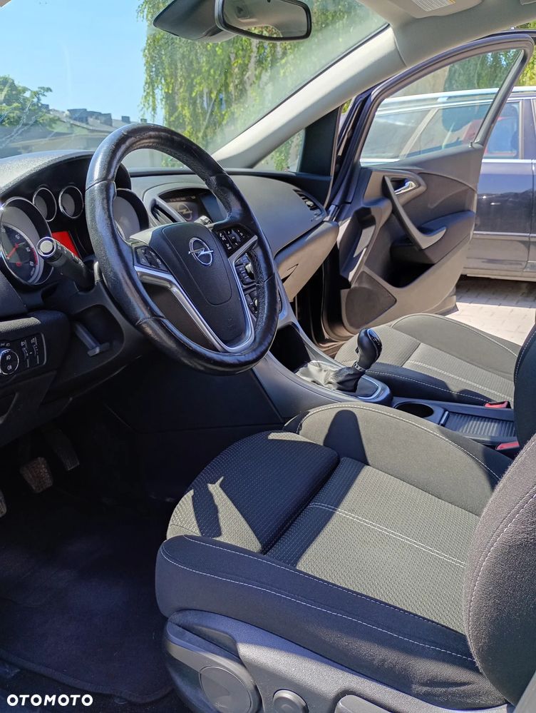 Opel Astra - 16